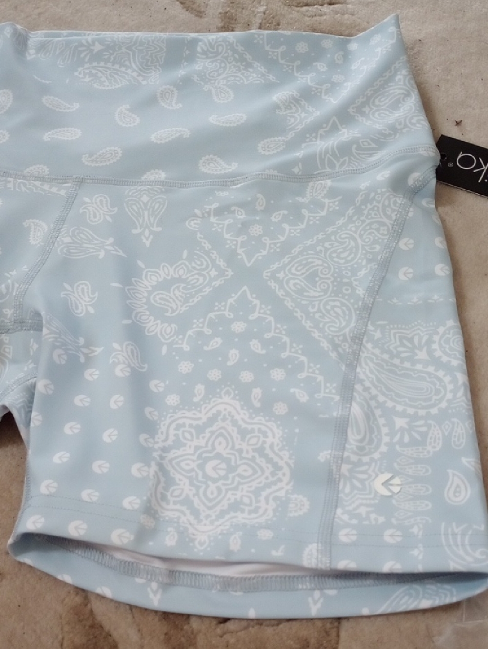 🥰3/$25 NWT ETHIKA "ICE PAISLEY" Biker Short". 5 3/4 Inseam. ALL DAY BODYSHAPER! - Picture 5 of 11